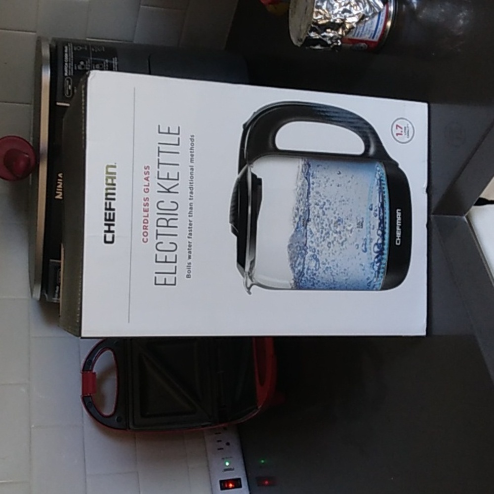 Chefman electric kettle